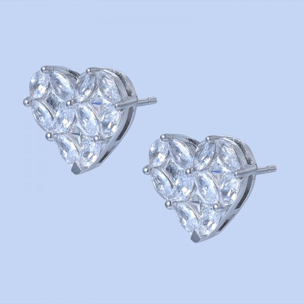 Boucles d'oreilles en forme de coeur en argent sterling 925 avec cz blanche 