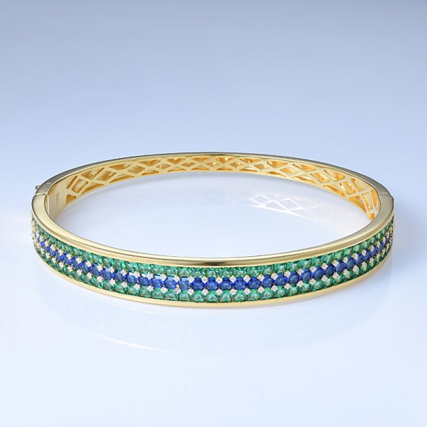 simuler un saphir bleu et un rhodium émeraude vert sur des bracelets jonc uniques en argent sterling 