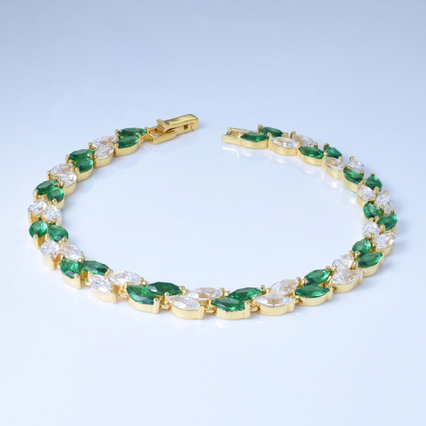 bracelet de tennis taille en marquise émeraude vert émeraude créé / simulé en argent sterling 