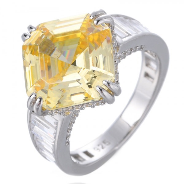 Bague de fiançailles en or blanc massif avec diamant jaune certifié taille Asscher
 