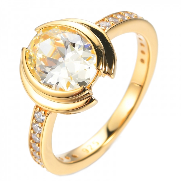 Bague en argent plaqué or avec diamant jaune ovale 925 et zircon cubique
 