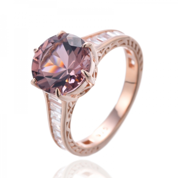 Bague en argent morganite nano et baguette blanche avec zircone cubique plaquée or rose 