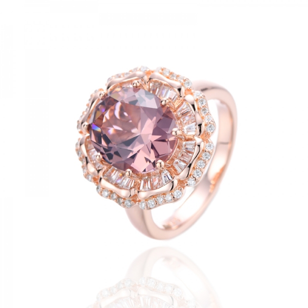 Bague en argent en morganite de forme ovale et zircone cubique blanche avec placage en or rose 