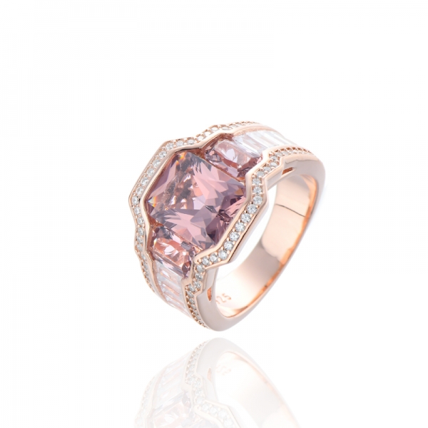 Bague octogonale en morganite nano et zircon cubique blanc avec placage en or rose 