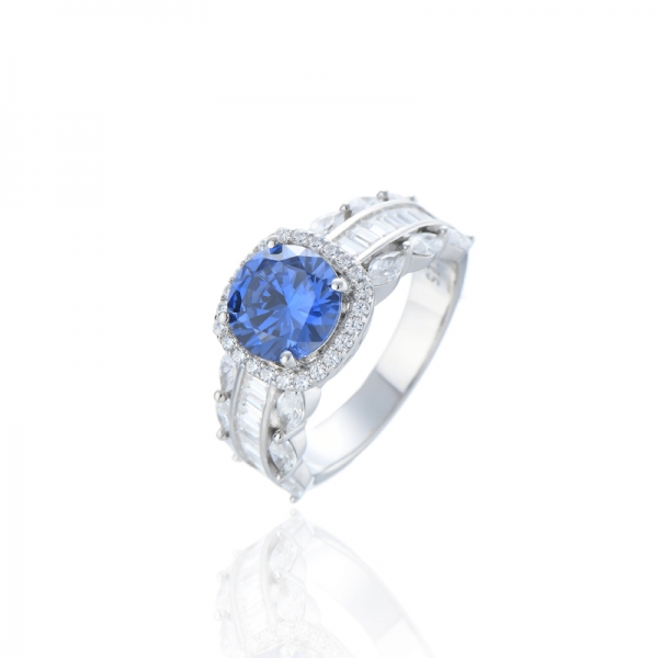 Bague ronde en argent rhodié avec tanzanite et zircon cubique blanc 