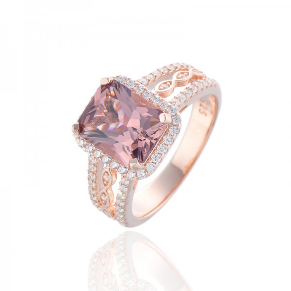 Bague octogone en morganite nano et zircon cubique blanc avec placage en or rose 