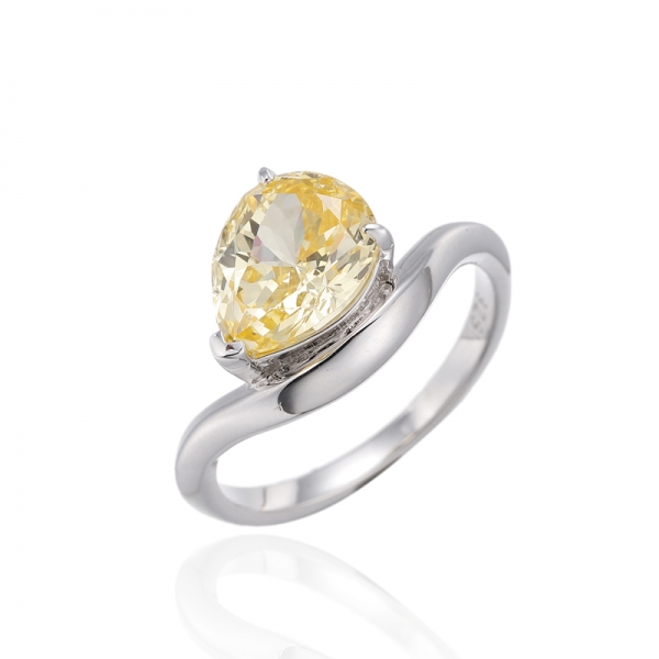 Bague en argent rhodié avec zircon cubique jaune et diamant en forme de poire 