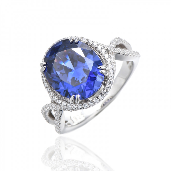 Bague en argent rhodié avec tanzanite de forme ovale et zircon cubique blanc rond 