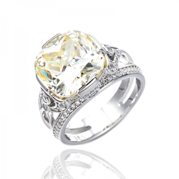 Bague Coussin Diamant Jaune Et Ruond Blanc Zircon Cubique Argent Rhodié 