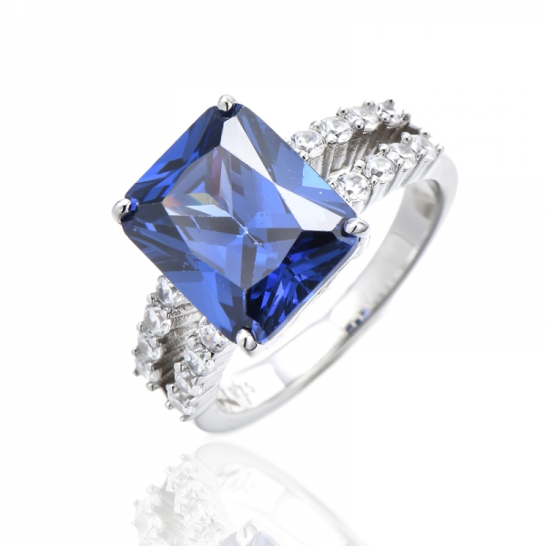 Bague octogonale en argent rhodié avec tanzanite et zircon cubique blanc rond 