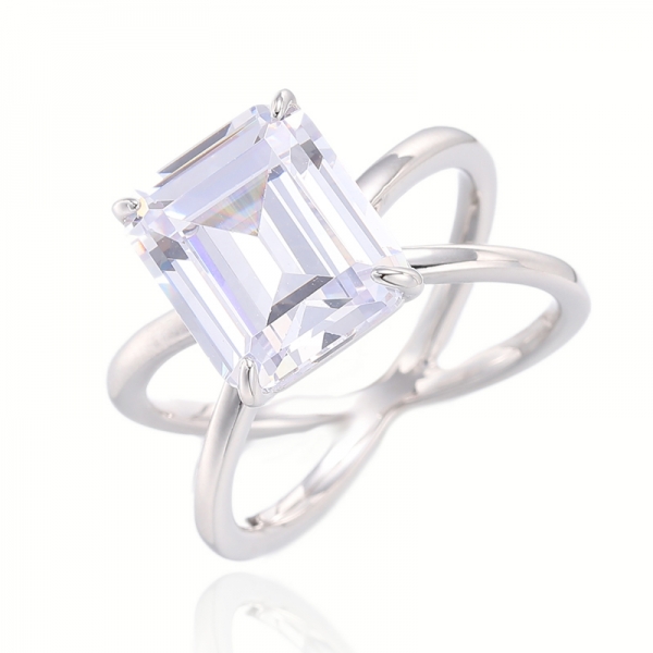 Bague en argent rhodié avec zircon cubique et tanzanite en forme d'émeraude 