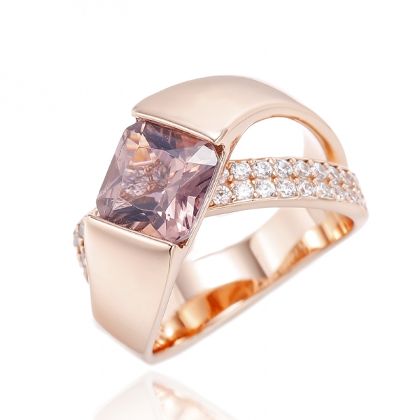 Bague en argent avec morganite carrée nano et zircon cubique blanc rond avec placage en or rose 