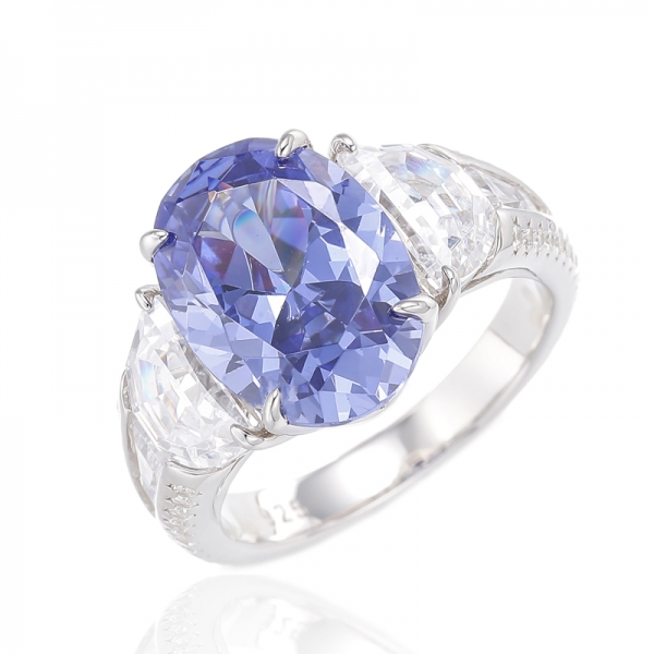 Bague en argent plaqué rhodium en forme de tanzanite et de demi-lune de forme ovale avec zircon cubique blanc 