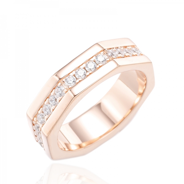 Bague ronde en argent avec zircon cubique blanc et placage en or rose 