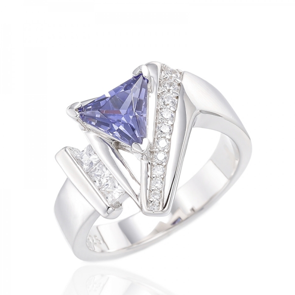 Bague Triangle Tanzanite Et Zircon Cubique Blanc Carré Argent Rhodié 