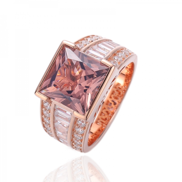 Bague carrée en morganite nano et baguette en argent et zircon cubique blanc avec placage en or rose 