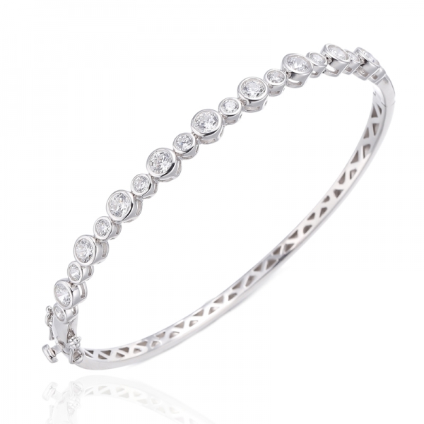 Bracelet rond en argent plaqué rhodium avec zircon cubique de couleur arc-en-ciel
     