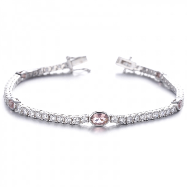 
     Bracelet en morganite nano de forme ovale et zircon cubique blanc rond en argent rhodié
     