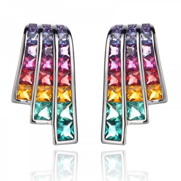 Boucle d'oreille carrée en argent rhodié avec zircon cubique arc-en-ciel 
