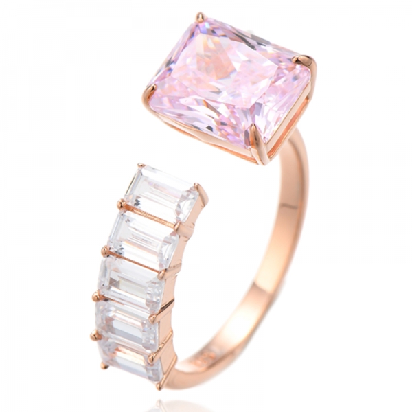 Bague en argent plaqué or rose avec nano-morganite taille émeraude et zircon cubique blanc 