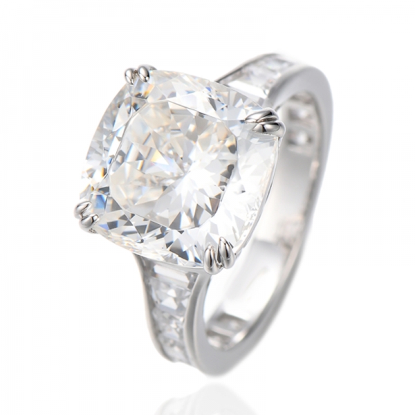 Bague en argent rhodié avec diamants bleus et zircons cubiques blancs en forme de bateau 