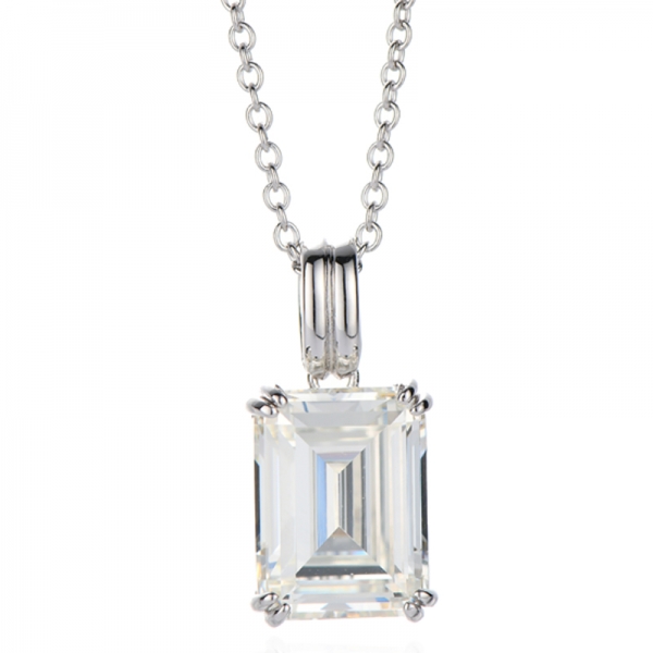 Collier en argent rhodié 925 avec diamant taille émeraude et zircon cubique G 