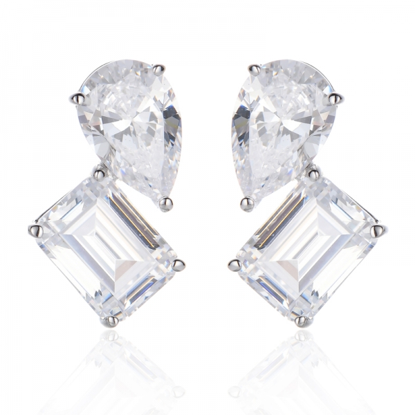 Boucles d'oreilles en argent rhodié, forme poire et zircon cubique blanc taille émeraude 
