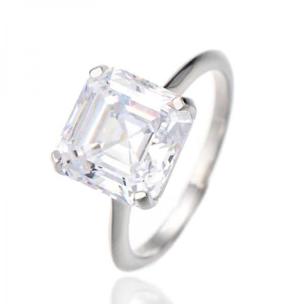 Bague Asscher en argent rhodié et zircon cubique blanc 
