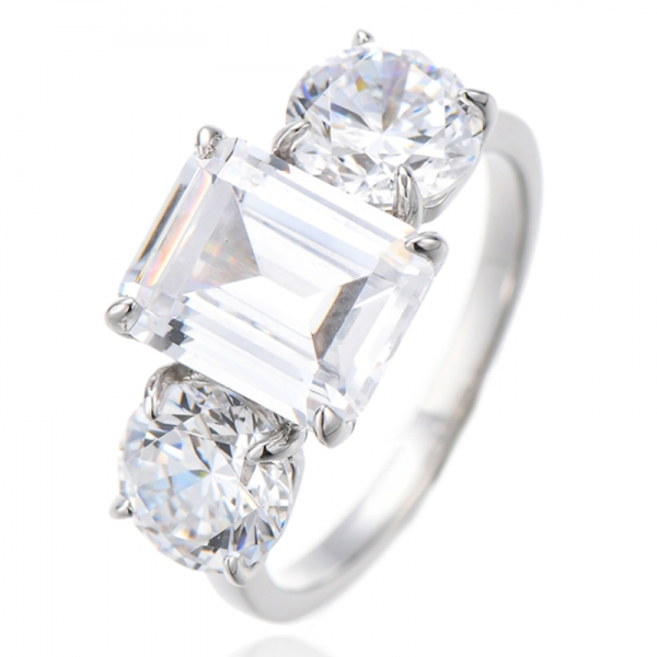 Bague en argent plaqué rhodium avec émeraude et zircon cubique blanc rond 