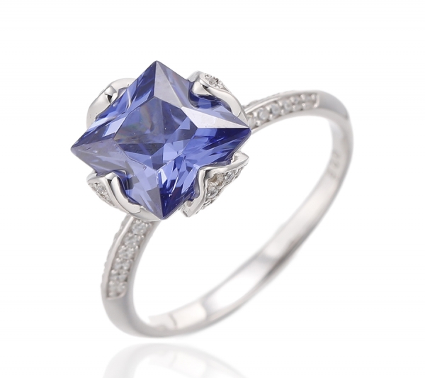 Bague carrée en aigue-marine et zircon blanc rond en argent rhodié 