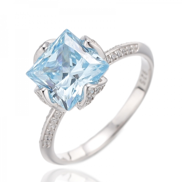 Bague carrée en aigue-marine et zircon blanc rond en argent rhodié 